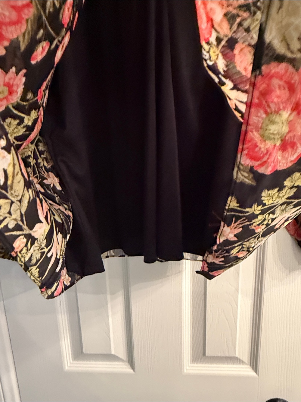 LC Lauren Conrad Black Floral Peasant Blouse - Picture 6 of 7